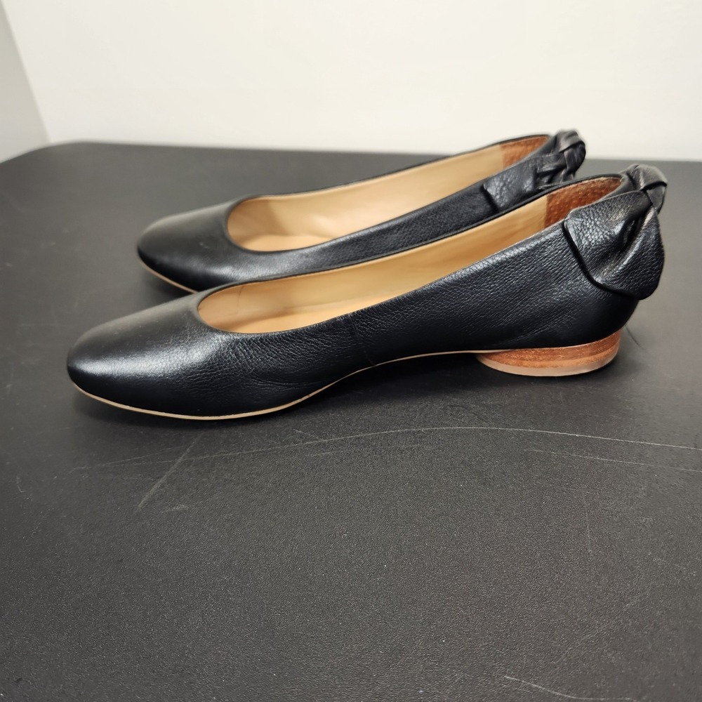 Bernardo Women Black Pebbled Leather Bow Back Ballet Flats Size 9.5 M Round Toe - Picture 4 of 9